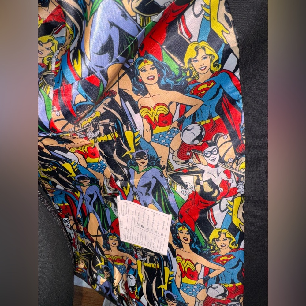 DC Characters Womens Black Blazer - Picture 4 of 8